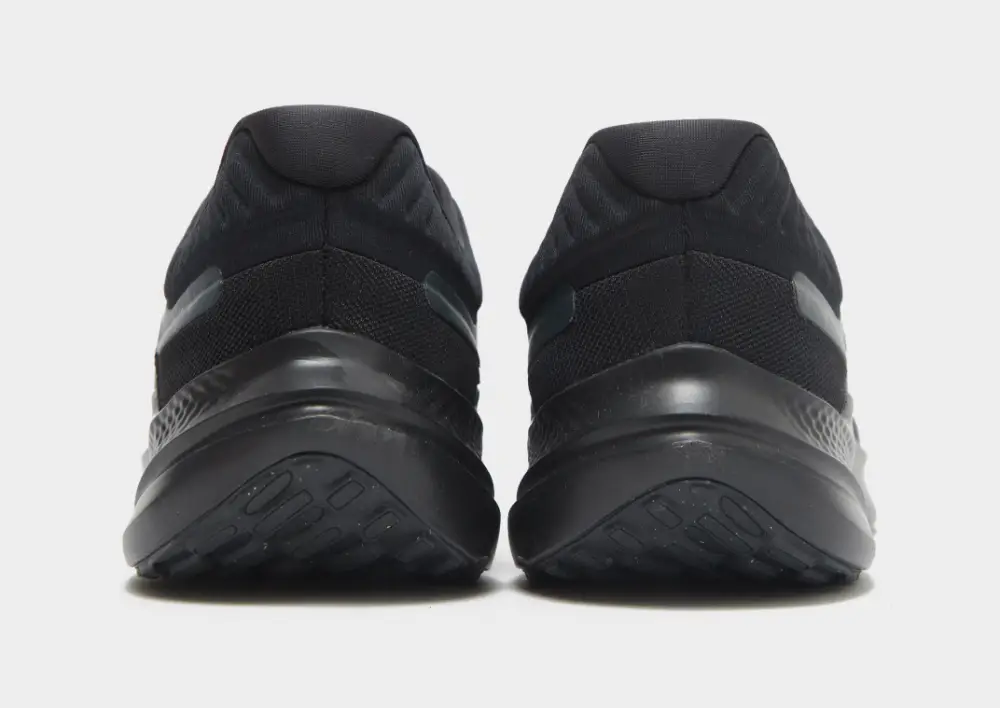 Nike Quest 5 