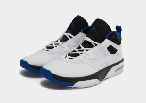 Jordan Stay Loyal 3 C3D6142