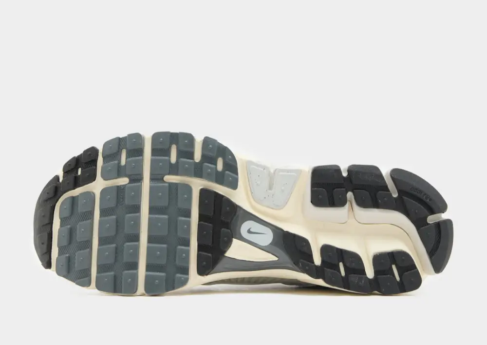 Nike Zoom Vomero 5 