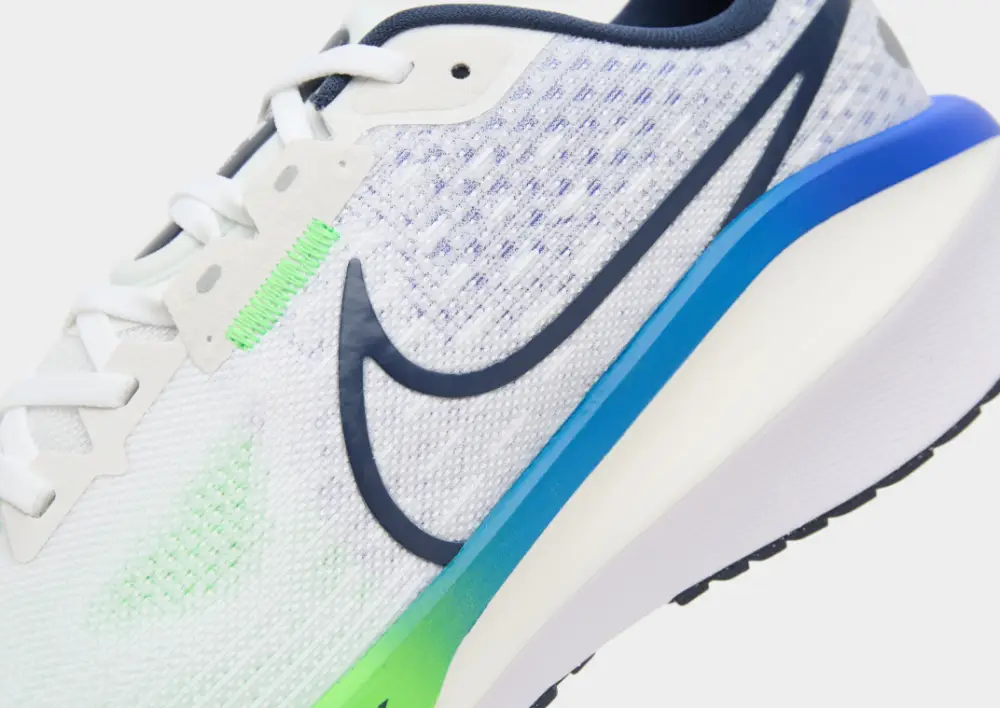 Nike Vomero 17 