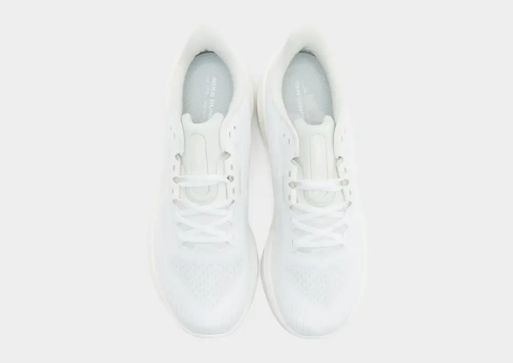 Nike Vomero 17 