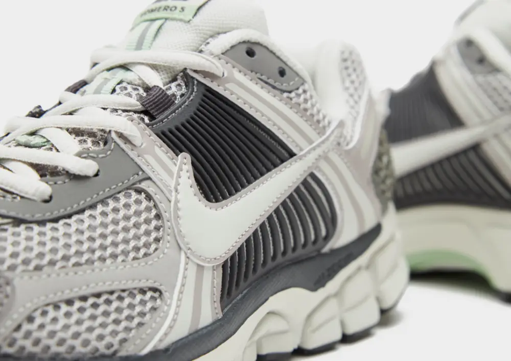 Nike Vomero 5 Women's 
