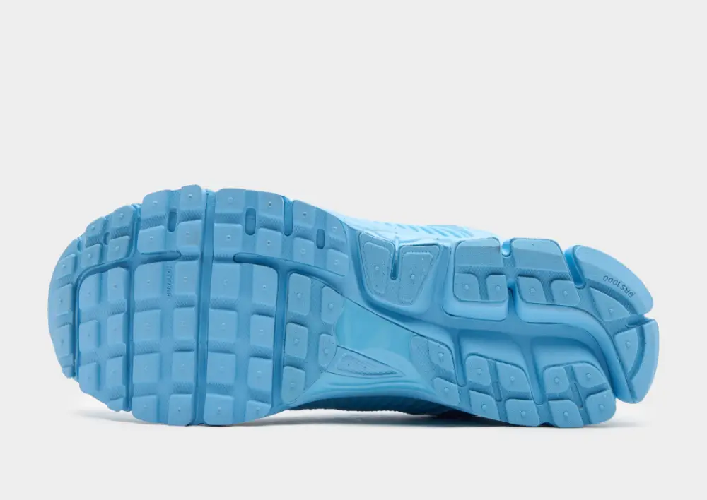 Nike Zoom Vomero 5 