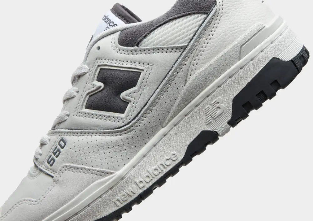 New Balance 550 
