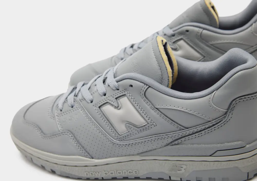 New Balance 550 