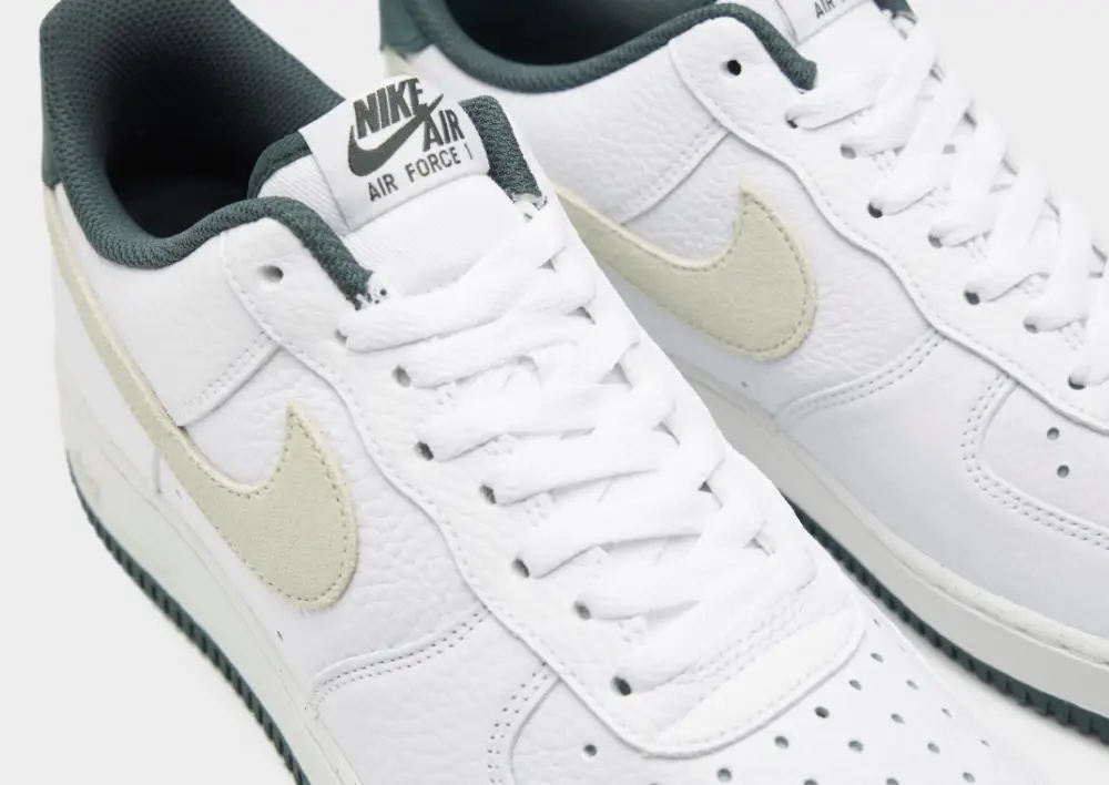 Nike Air Force 1 '07 LV8 