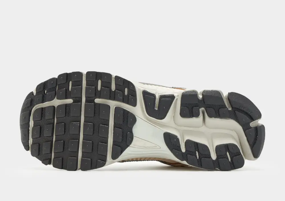 Nike Vomero 5 Women's 