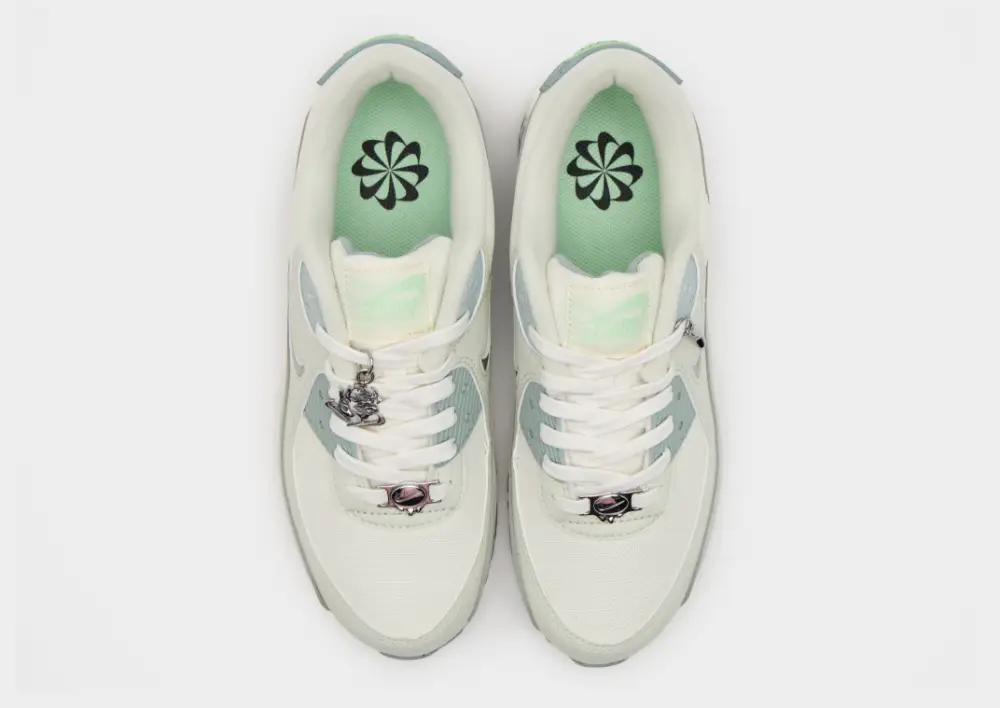 Nike Air Max 90 Women's 