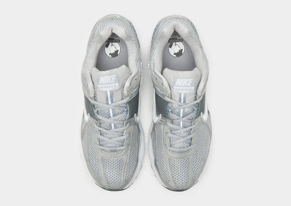 Nike Vomero 5 