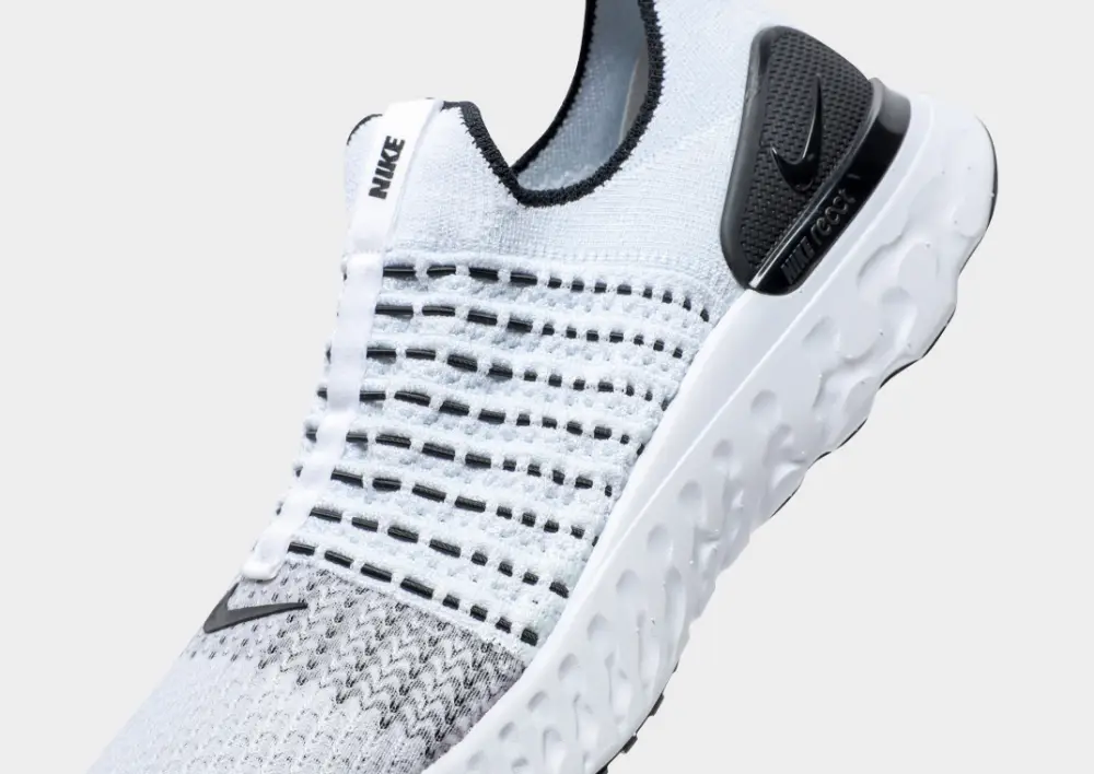 Nike React Phantom Run Flyknit 2 