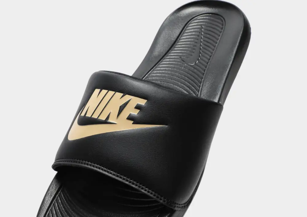 Nike Victori Slides 