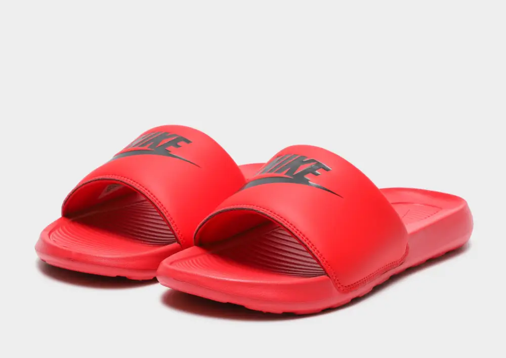 Nike Victori One Slides